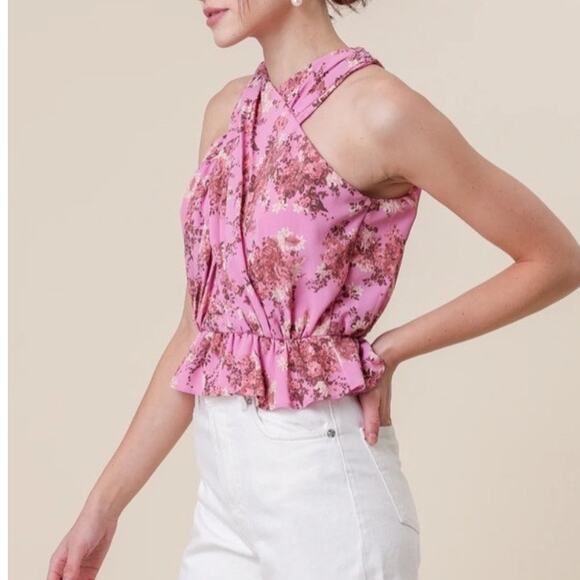 LINE AND DOT Bloom Blouse Size Extra Small NWT Pink Floral Halter Cropped Top - Picture 1 of 13